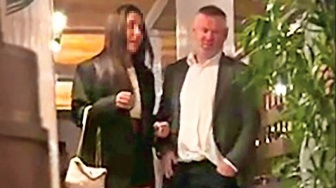 Wayne Rooney Ketahuan Mabuk-mabukan Semalam Suntuk, Dua Wanita Misterius Jadi Sorotan
