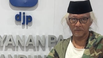 Sujiwo Tejo Sebut Perang Sekarang Hanya Pesta Kembang Api: Pengecut!