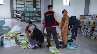 Dikawal Tentara, Kejaksaan Geledah Kantor ULP Siak