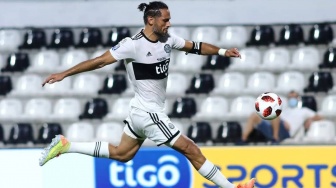 Usia Hanya Angka! Roque Santa Cruz Masih Haus Cetak Gol di Usia 44 Tahun, Cristiano Ronaldo Kalah?