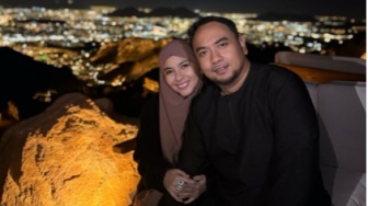 Sempat Tertahan di Makkah Imbas Perang Iran vs AS - Israel, Meisya Siregar Bagikan Kondisi Terkini