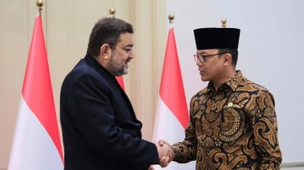 Seskab: Surat Duka Cita Gugurnya Ali Khamenei Ditulis Prabowo untuk Presiden Iran