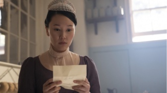 Beban Yerin Ha Beradegan Intim di Serial Bridgerton: Bandingkan Standar Kecantikan Korea vs Barat