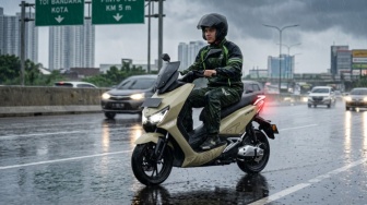 5 Rekomendasi Motor Listrik untuk Musim Hujan, Tangguh dan Aman