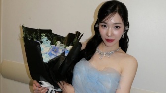 4 Ide OOTD Dress ala Tiffany Young SNSD, Tampil Anggun di Semua Momen!