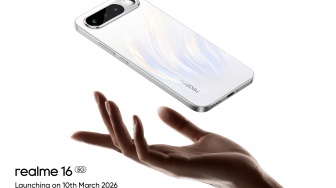 realme 16 5G Debut dengan Selfie Mirror, Tren Baru Foto Selfie Pakai Kamera Belakang