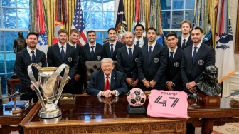 Di Tengah Panasnya Isu Perang, Lionel Messi Sambangi Donald Trump di Gedung Putih
