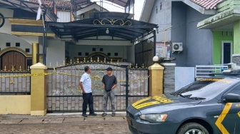 Ngeri! Istri Muda di Tangerang Habisi Suami, Jasad Penuh Luka Sayatan di Tempat Tidur