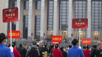 Suasana di luar Balai Agung Rakyat saat hari pertama sidang tahunan badan penasihat parlemen Tiongkok yaitu Majelis Permusyawaratan Politik Rakyat China (CPPCC), Beijing, China, Rabu (4/3/2026). [ANTARA FOTO/Desca Lidya Natalia/foc]