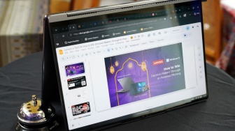 Lenovo Pamer Laptop AI dan Konsep Gaming Foldable di MWC 2026