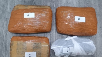 Modus Transaksi di Kamar Hotel Tanah Abang Terbongkar! Dua Pria Diciduk saat Edarkan 3 Kg Ganja