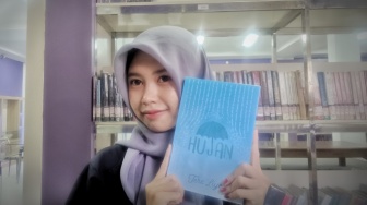 Bertemu Lail dan Esok di Novel Hujan: Jajaran Romansa Ringan ala Tere Liye