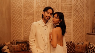 Terpopuler: Nadin Amizah Siapanya Vidi Aldiano? 10 Potret Sheila Dara Dampingi Suami