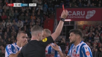 Miliano Jonathans Korban Kedua! Hristiyan Petrov Injak Kaki Striker Jepang Ayase Ueda