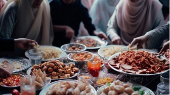 Hukum Puasa Tidak Sahur karena Kesiangan, Apakah Tetap Sah?