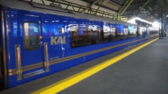 Kereta Suite Class Compartment [Handout]