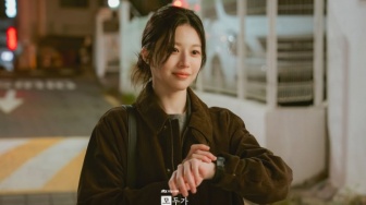 Go Youn Jung Jadi Produser Berkepribadian Dingin di We Are All Trying Here