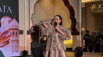 Sempat Jatuh Jelang Tampil, Profesionalitas Vina Panduwinata Tak Diragukan: Real Diva!