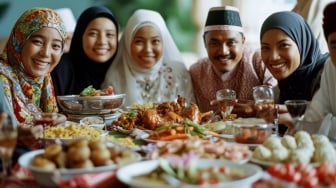 Sebenarnya Batas Sahur Itu Imsak atau Subuh? Ini Penjelasannya