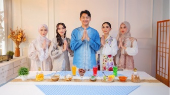 Stop Tambah Limbah Tekstil! Cara Cerdas Sulap Gamis Lama Jadi Outfit Baru