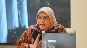 Kemlu RI Kawal Kepulangan 32 WNI dari Iran, Ini Jadwal Kedatangannya