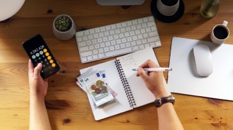 Edukasi Finansial Dorong Masyarakat Lebih Cermat Menyusun Strategi Investasi Jangka Panjang