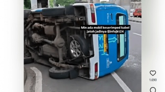 Detik-detik Jaklingko Terguling di Lebak Bulus Viral di Media Sosial