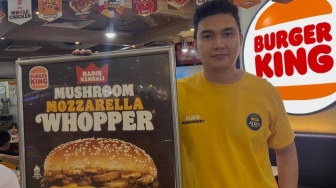 Strategi Marketing Nyeleneh Aldi Taher Jualan Burger, Catut Nama Mahalini hingga Juicy Luicy