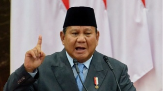 Prabowo Bilang 'Siap-Siap Sulit', Rakyat Menjawab: 'Pak, Kami Sudah Sulit!'