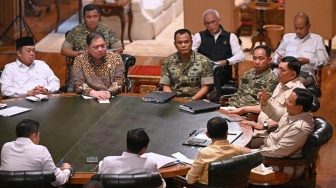 Prabowo Kumpulkan Sejumlah Menteri di Hambalang, Bahas Pangan, Energi, dan Idulfitri