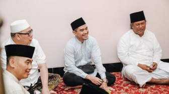 Elite PSI Kunjungi Ponpes Al Munawir, Ambil Jeda dan Ngecharge Batin