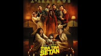 Sinopsis Tiba-Tiba Setan: Berburu Harta di Hotel Angker Berujung Teror!