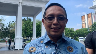 Kali Kedua Rapat Bareng Presiden, Hasan Nasbi Hadir di Istana, Sinyal Comeback ke Kabinet?