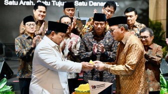 Satu Tahun Danantara, BRI Bagikan 5.500 Paket Sekolah untuk Generasi Emas