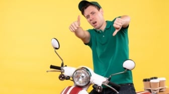 Fenomena Krisis Ojol Ternyata Ini Penyebabnya: Kapitalisme Tingkat Dewa