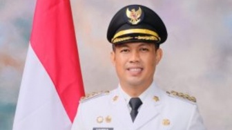 Profil Bupati Cilacap Syamsu Auliya Rachman yang Terjaring OTT KPK, Harta Tembus Rp11 Miliar