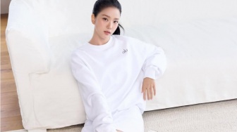 4 Inspirasi Outfit Sporty ala Jisoo BLACKPINK yang Tetap Chic