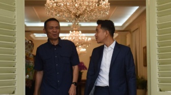 Rismon Sianipar Tantang Roy Suryo Bedah Ijazah Jokowi, Temukan Bukti Forensik Stempel dan Emboss