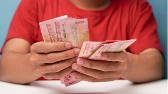 Cara Mengatur Keuangan Setelah Lebaran Agar Tidak Makan Mie Instan