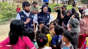 Anak-Anak Aceh Tamiang Antusias dengan MBG: Ada Daging Ayam dan Lembu, Buahnya Anggur dan Apel