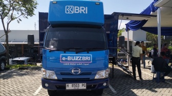 BRI Semarang Pattimura Dukung Program Serambi BI: Fasilitasi Penukaran Uang Baru di Pasar Modern BSB