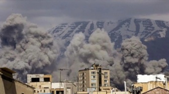 CEK FAKTA: Viral Video Evakuasi Penumpang Pesawat di Israel Saat Serangan Iran, Benarkah?