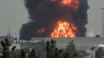 Serangan Rudal Hantam Bandara Dubai, Tanki BBM Terbakar, Asap Hitam Membumbung Tinggi