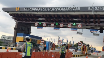 Operasional Hari Pertama, Ruas Fungsional Tol Prambanan-Purwomartani Dilintasi Ribuan Kendaraan