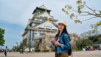 Gak Perlu Repot Tukar Uang saat Liburan Lebaran dengan Debit Multicurrency