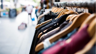 Lebaran Bukan Fashion Week: Mending Hati yang Glow Up daripada Pamer Gamis Baru