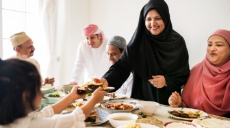 Ketika Kecemasan Sosial Datang Bersamaan dengan Hari Raya