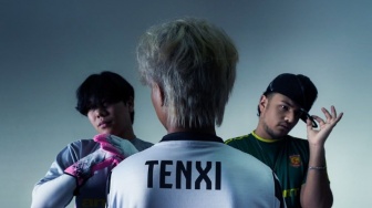 Lagu "Mejikuhibiniu" Sukses Hancurkan Standar Musik Saya Tanpa Ampun