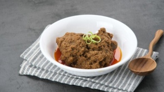 5 Rekomendasi Bumbu Rendang Instan Terbaik, Masak Lebaran Jadi Sat-set!