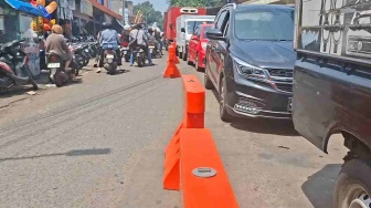Limbangan-Malangbong Padat: Ribuan Pemudik Terjebak Macet, Jalur Tikus Jadi Pilihan Terakhir